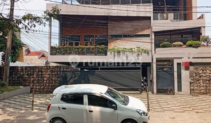 Dijual Ruang Usaha Strategis Dekat Pintu Tol Pasteur Kota Bandung