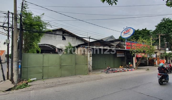 Gudang Strategis Nol Jalan Raya Di Kawasan Manukan