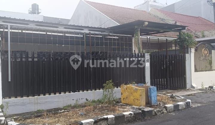 Sewa Murah!! Rumah Luas 225M Cocok Home Industri di Sukomanunggal