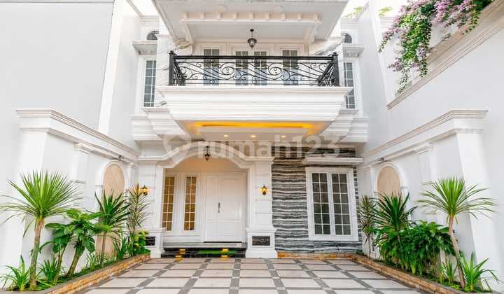 For Sale: Strategic Residential House in Jagakarsa - Easy Access, Comfortable & Green Environment