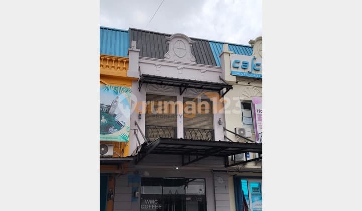Di Sewakan Ruko 2 Lantai Lokasi Strategis di Kota Wisata Cibubur