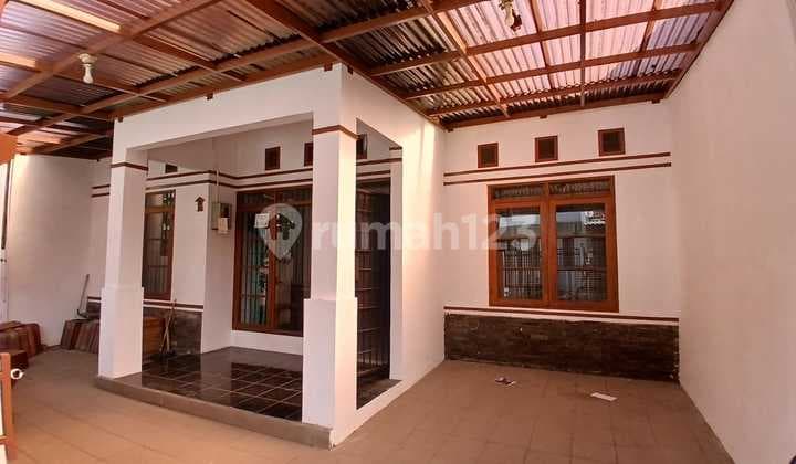 Rumah 3+1 Kt 135 M² Dekat Pasar Segar Taman Kopo Indah 2 Bagus Siap Huni