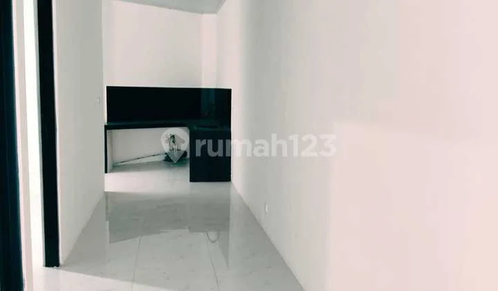 Hunian 2 Lantai Strategis Beji Depok Akses Tol dan 2 Mobil Nyaman Hunian 2 Lantai Strategis Beji Depok Akses Tol dan 2 Mobil Nyaman