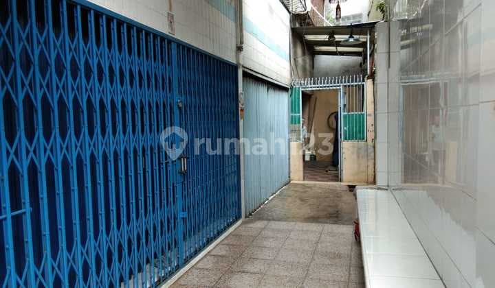 Rumah 3 Lantai Dekat Jelambar Jakarta Barat