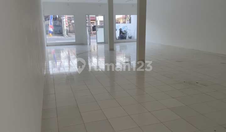 Disewa Ruko Strategis di Duren Tiga Jakarta Selatan