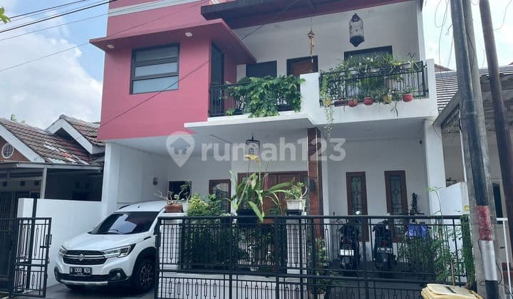 Rumah Bagus Hadap Barat SHM di BSD Nusaloka Tangerang