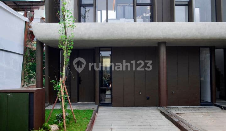 Rumah Desain Elegan dan Lokasi Premium di Bintaro