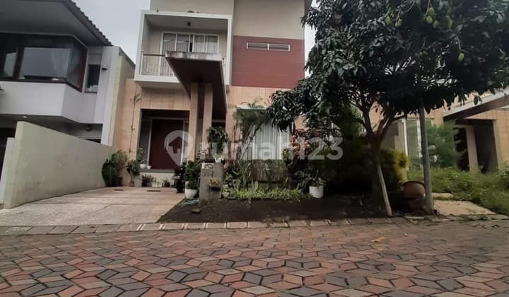 Dijual Rumah Desain Modern Ijen Nirwana Malang