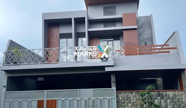 Luxurious Ready-to-Occupy House in Araya Malang