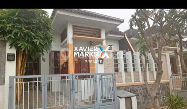 Dijual Rumah Berkonsep Villa Full Furnish Dalam Perumahan Asri di Lawang