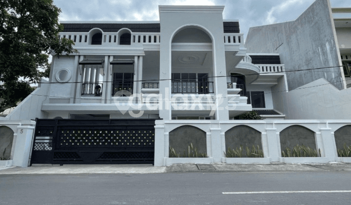 Rumah Classic American Gatot Subroto Tengah Tonja Denpasar, Bali