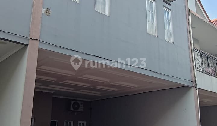 2-Storey House Affordable Ready to Live Near Toll Road at Permata Ruby Depok