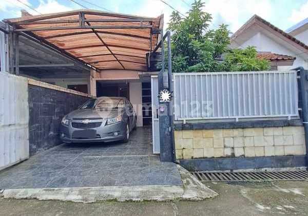 Second-Hand 2-Storey House Cheap Ready to Occupy Dikav Ui New Land Depok