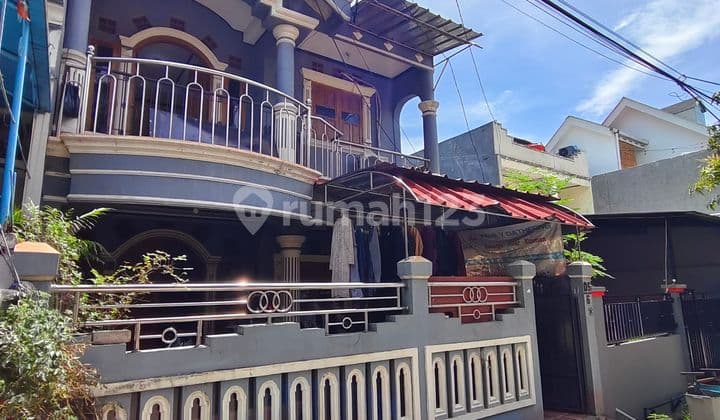 Spacious & Comfortable! 2-Storey House with 5+1 Bedrooms, 130m² Land Area in Cilincing Complex, Flood-Free