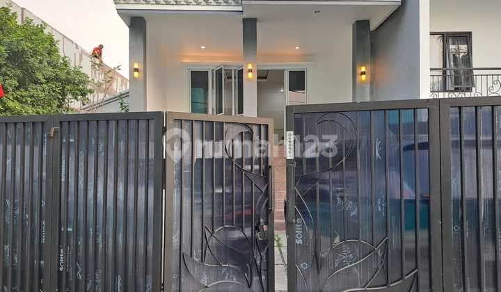 Dijual Rumah Second 2 Lantai Siap Huni Semifurnished Dijaksel
