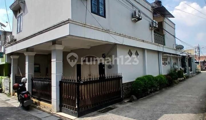 Affordable 2-Story Corner House in Perumnas Beji, Sukmajaya, Depok