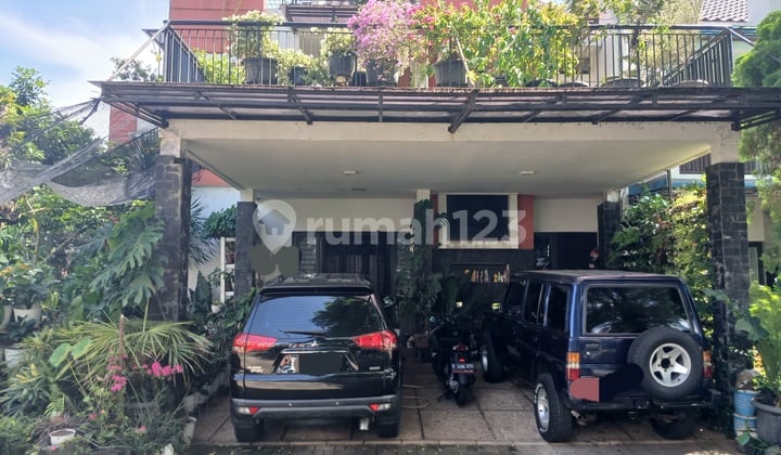 Di Jual Rumah Hoek 2 Lantai Raffless Hills Cibubur