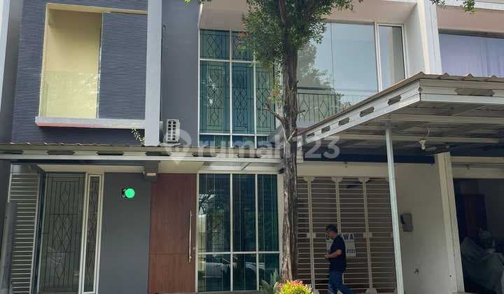 Rumah Cantik 2 Lantai di Citra Gran Cibubur