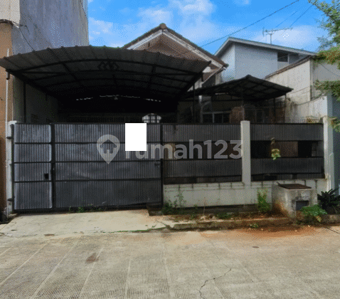 Dijual Rumah Luas dan Murah Lokasi Strategis di Taman Harapan Baru Bekasi