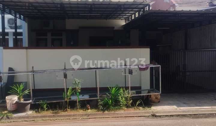 Dijual Cepat dan Murah Rumah di Cluster Aralia Harapan Indah Bekasi