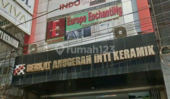Ruko Mewah Area Pecinan Poros Jalan Ramai