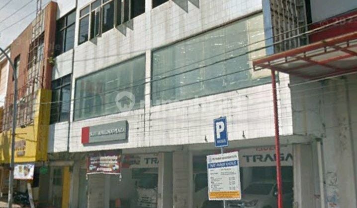Ruko Poros Pantai Losari Area Pusat Hiburan