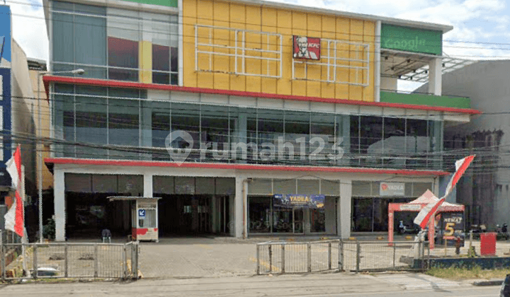 Gedung Megah Lokasi Premium Midtown Kelas 1