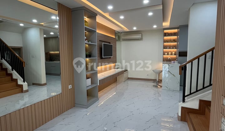 Rumah Cantik Full Furnished di Cluster Verdi, Summarecon Serpong - Tangerang