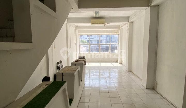Good 4-Story Shop House Ready to Occupancy in Radio Dalam - South Jakarta
