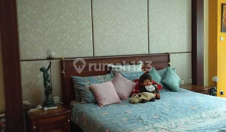 HOT DEALS- Rumah Strategis Dijual di Jakarta Selatan - Dekat Citos !!