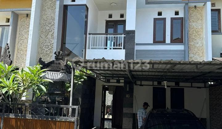 Rumah 2 Lt Minimalis Sederhana Di Perum Karang Sari