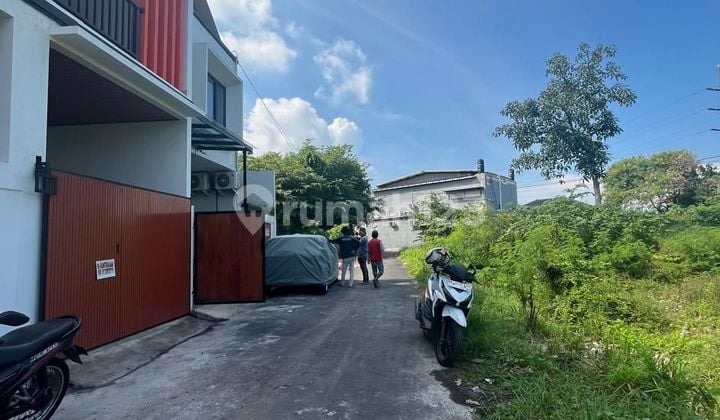Rumah 2 Lt Modern Dekat Dengan Sekolah Pelita Bangsa