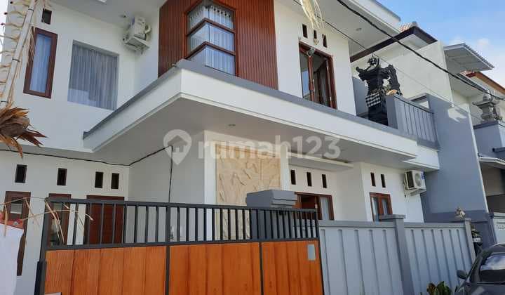 2-Story Minimalist House in East Gatsu