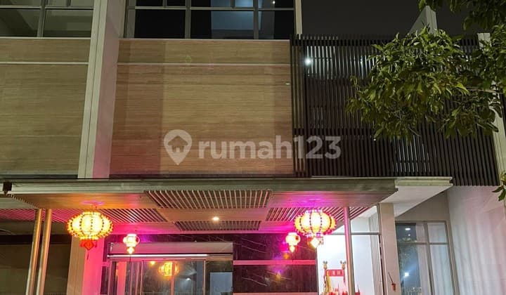 Dijual Rumah Mewah di Golf Island PIK - View Golf & Laut, Siap Huni!