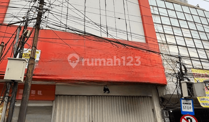 Sewa Ruko Bagus 820M2 Pusat Kota Area Komersil Bekas Pakai Bank
