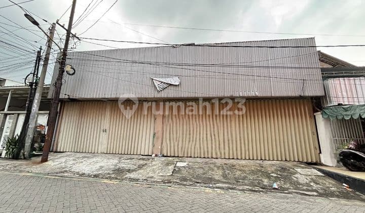 For Rent: Gubeng Kertajaya Shop House, Former Showroom, Strategic Location