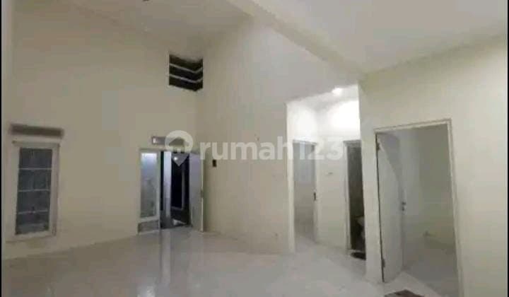 For Rent: Puri Surya Jaya Valencia House
