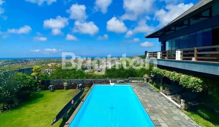 LUXURIOUS VILLA IN KUTUH BALI with 180° VIEW OF BENOA BAY