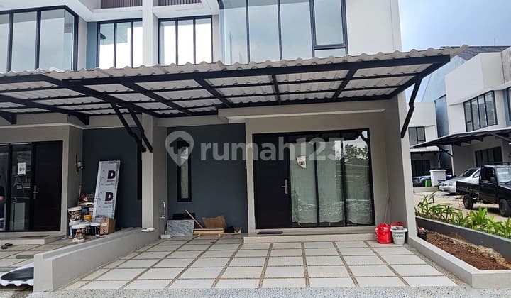 Affordable Modern 2-Story House Near Ciracas LRT Station with SHM