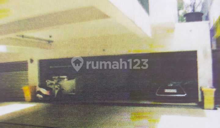 Investasi Cuan Sebidang Tanah "Cash Only" dengan Total Luas 147 M2 Berikut Bangunan di Kedoya Selatan Kebon Jeruk Kota Adm. Jakarta Barat