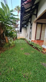 RUMAH TROPICAL STYLE KONDISI TERAWAT DAN SIAP LANGSUNG HUNI