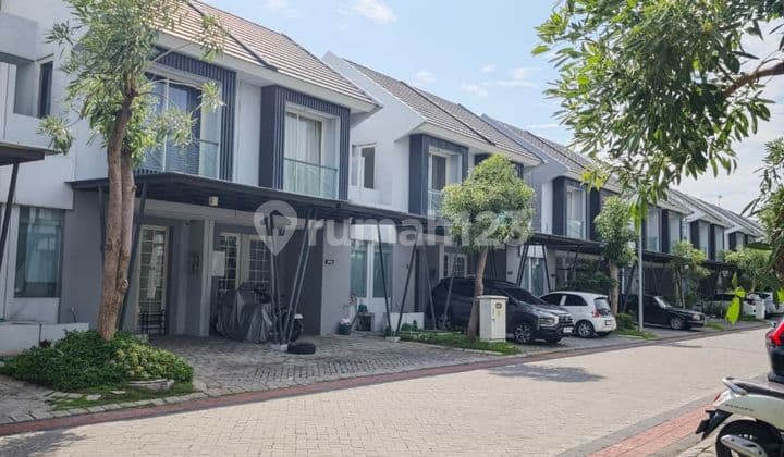 Dijual Rumah Full Furnished Grand Pakuwon Cluster Queensland