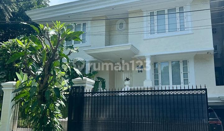 For Rent: House in Pondok Indah