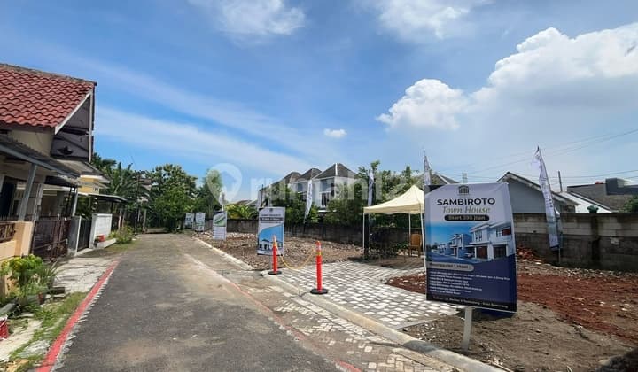 Rumah Kedungmundu Sambiroto Town House Dekat Kampus Unimus Dan Undip