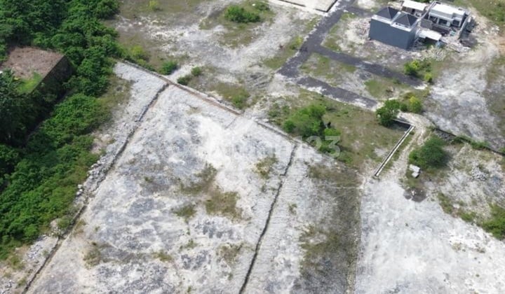 Tanah Area Pariwisata Dekat Pantai Melasti