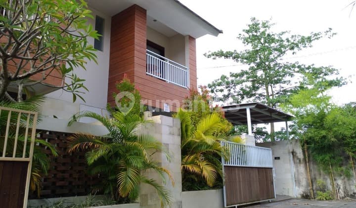 Villa 2 Lantai Fully Furnished di Uluwatu Bali, Depan Garuda Wisnu Kencana - Dekat Pantai Dreamland