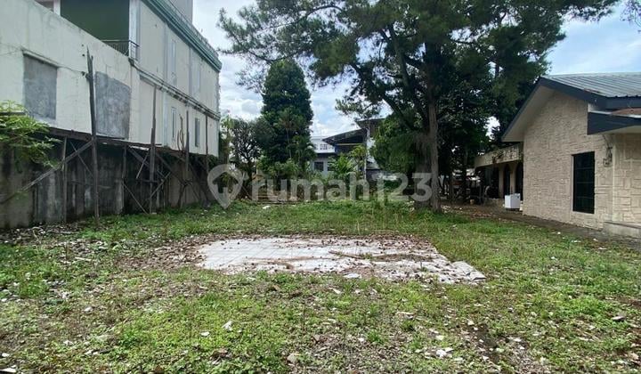 Dijual/Sewa Rumah Ruang Usaha di Gegerkalong Setiabudi Cocok untuk Caffe Kantor Lapangan Padel Kostan Lokasi Strategis Dekat Fasilitas Umum dan Pusat Keramaian