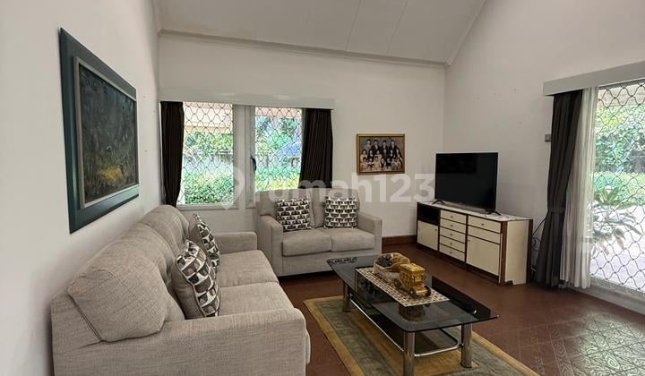 Dijual/Sewa Rumah Heritage Type C di Sayap Dago Cocok untuk Tempat Tinggal Sekaligus Tempat Usaha Lokasi Strategis Pinggir Jalan