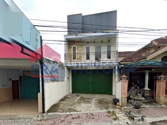 For Rent: Shop House in the City. Located by the Main Road.
