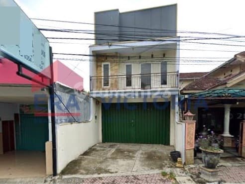 Ruko Dalam Kota. Posisi di Pinggir Jalan Raya.